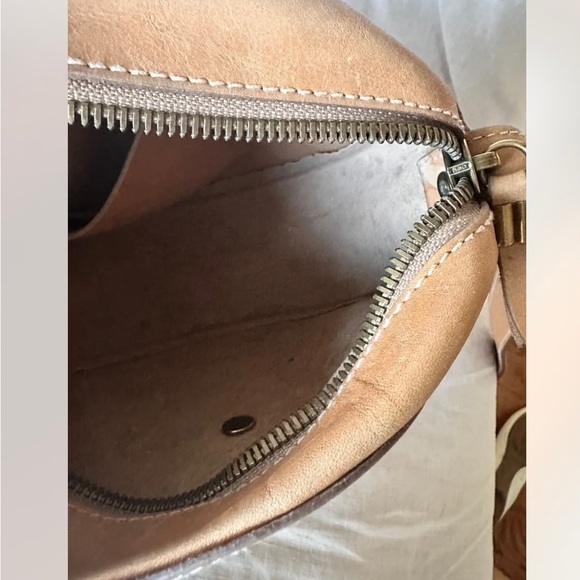 Madewell MAFA small tan beige crossbody - Picture 11 of 16